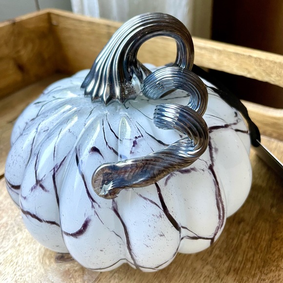 Christian Siriano Other - 🍁Beautiful Handblown Glass Black & White Pumpkin by Christian Siriano NY